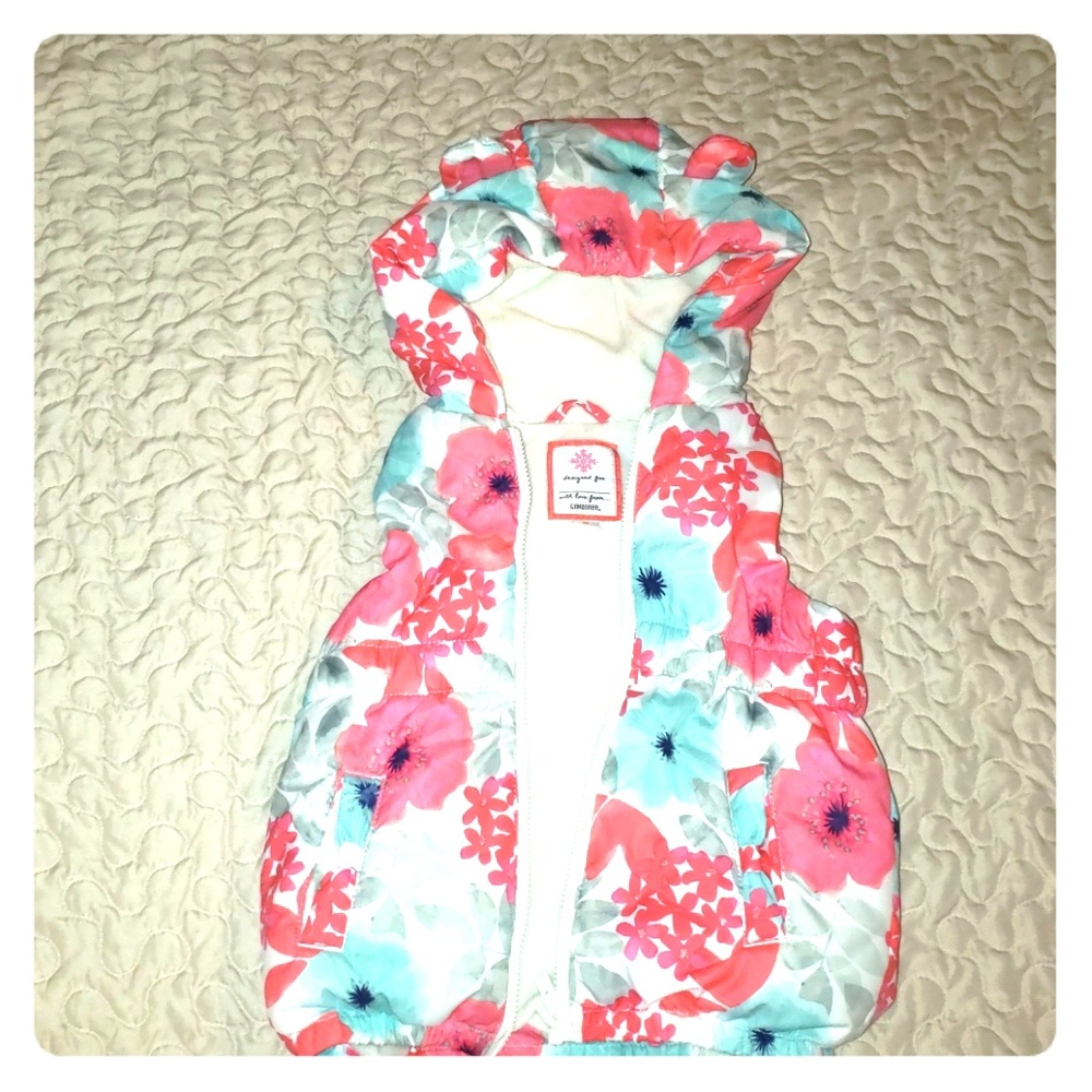 Toddler hooded puffer vest